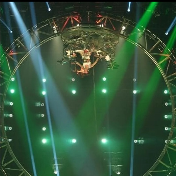 TOMMY LEE-MOTLEY CRUE Drum Carousel Photo 8X10 Framed Photo - Picture 1 of 3